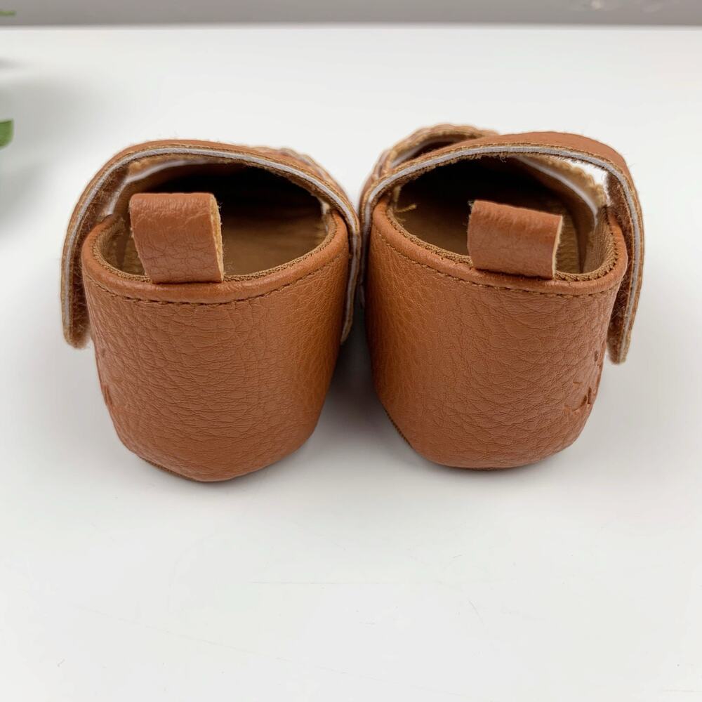 Lucky Brand Mary Jane Crib Shoes Soft Brown Faux Leather Infant Baby Girl Size 2 - Picture 8 of 9